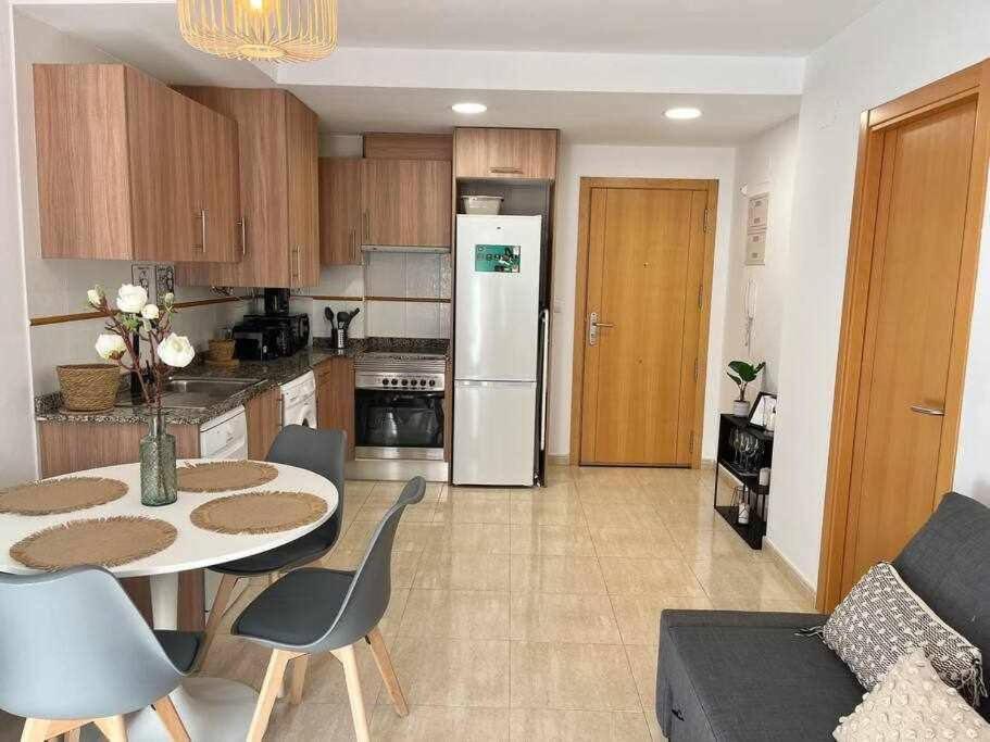 Apartment Altamira 2 Campello Piscina, Garaje ,wifi, A/c *