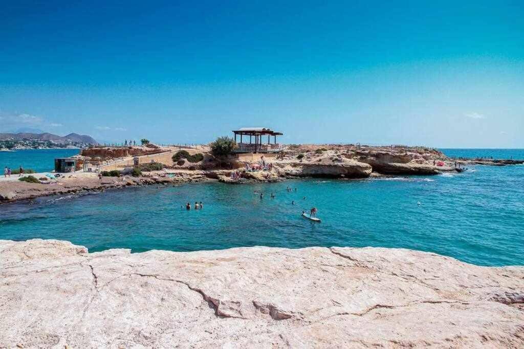 Altamira 2 Campello Piscina, Garaje ,wifi, A/c Appartamento El Campello